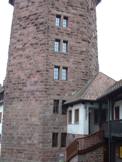 Der Dünne Turm der Burg Rieneck